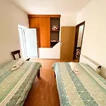 In - Istrien 8733 بيت للعطل
